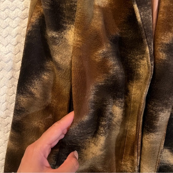 Midi Length Faux Fur tricolor coat - Picture 4 of 4